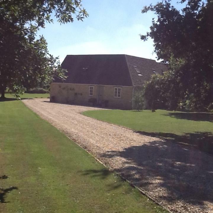 Gardeners Cottage Crudwell Eksteriør bilde